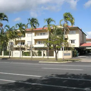 Tradewinds Mcleod Aparthotel Cairns
